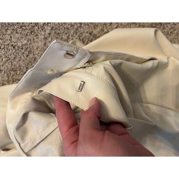 Mother High Waisted Egret Tunnel Vision Pleated Prep Faux Leather Pants - Picture 5 of 7